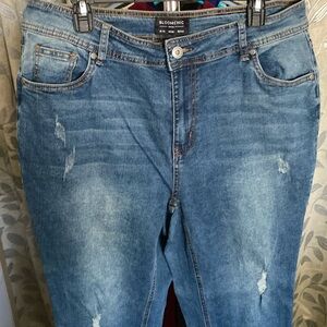 BloomChic Blue Straight Leg Women Jeans